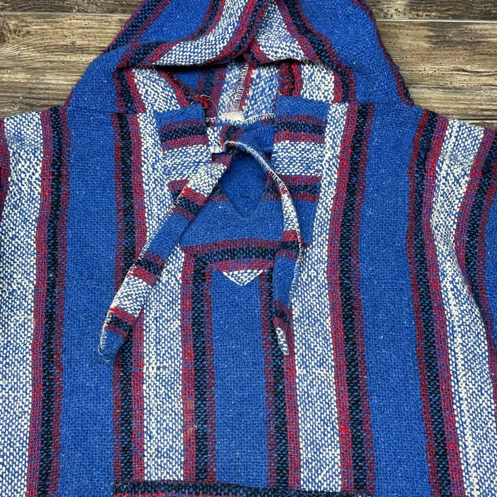 Blue Striped Baja Hoodie Mexican Blanket Pullover Men’s Medium - GUC